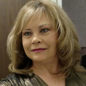 Meet your Posher, Lori